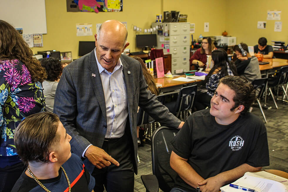 Murrieta Mayor Kelly Seyarto visits with students at Innovation High School. Ryan Ponitz photo